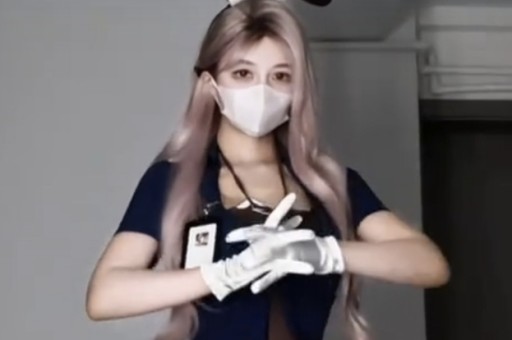 独家：某顶流男星被拍到深夜出入私人会所身边女伴身份引猜测——竟然是她？